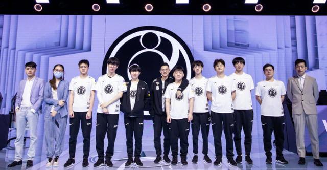 现了对比赛 现了对比赛