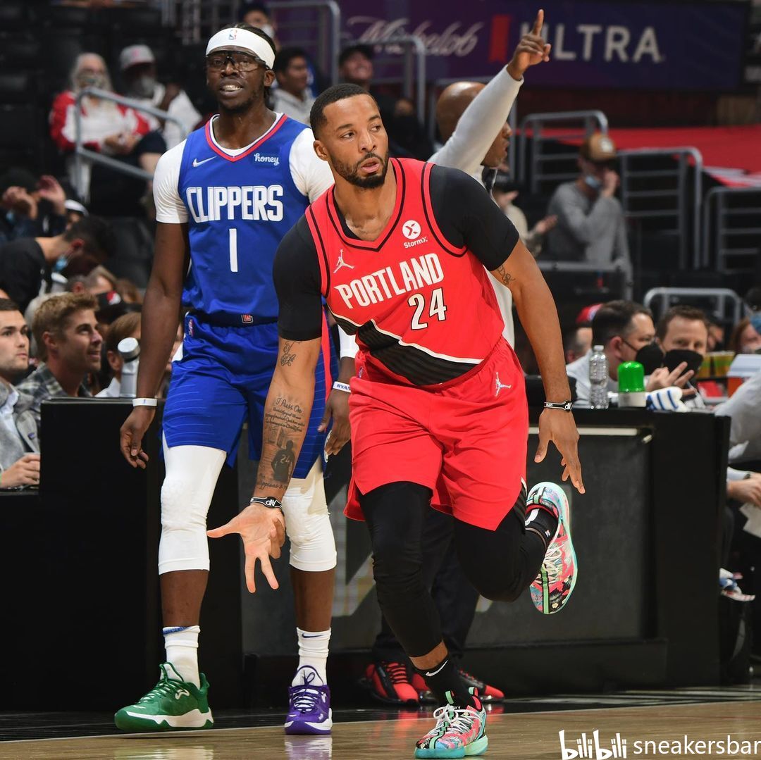 比赛开局就 比赛开局就