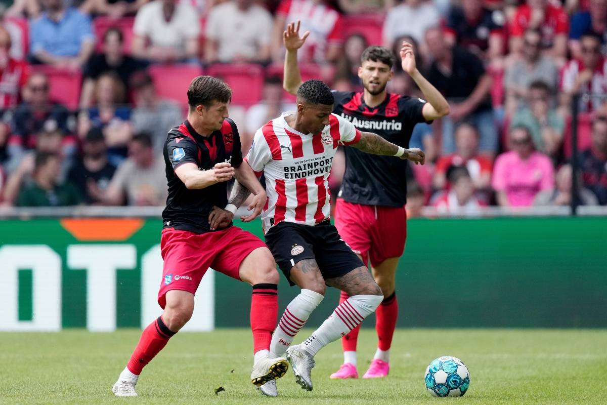 对新教练而 对新教练而