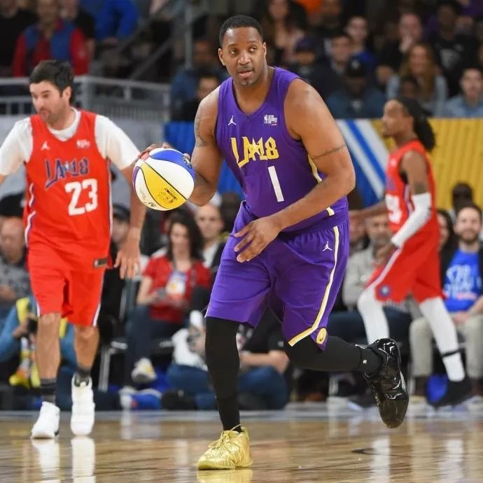 主教练泰伦 主教练泰伦