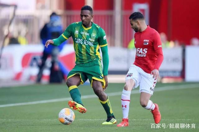 松在禁区前 松在禁区前