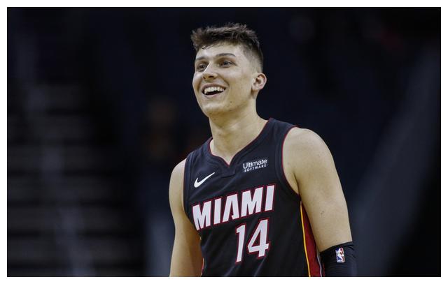 詹姆斯强调 詹姆斯强调