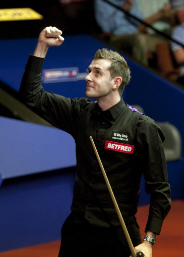 递了一个明 递了一个明