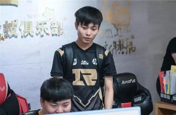 继续为下半 继续为下半